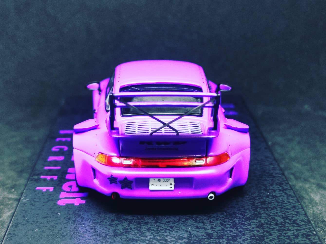 Tarmac Works 1:43 ScalePorsche 993 RWB Rotana - Image 4