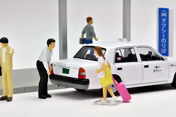 Tomytec Limited Vintage
Neo Diocolle64 Car Snap 04a Taxi station - Image 4
